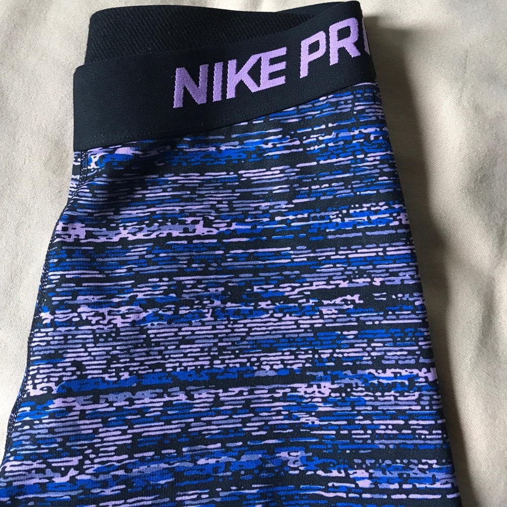 Nike Pro Leggings - image 7