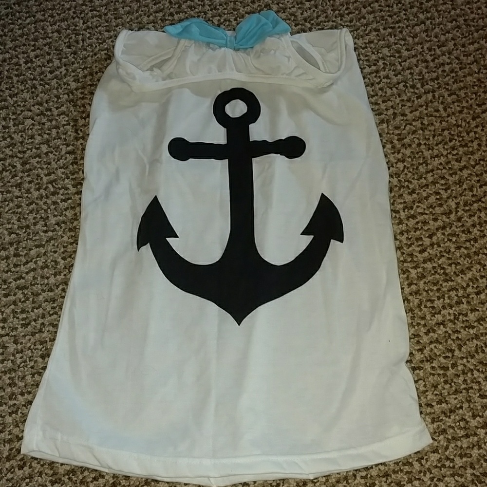 Anchor with bow on back tank