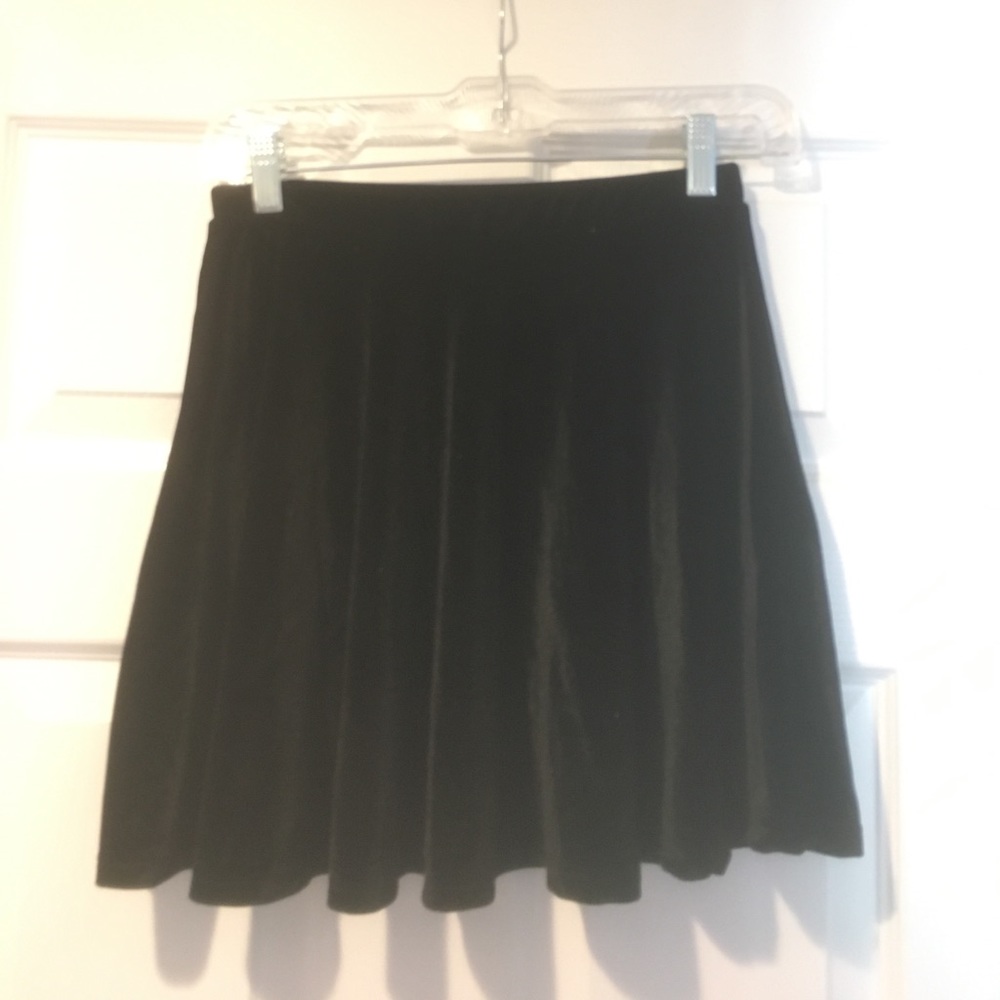 Black velvet swing skirt