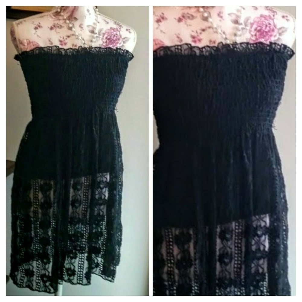 🍸Pearl and black lace tunic