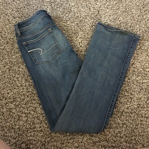 Light wash American eagle jeans