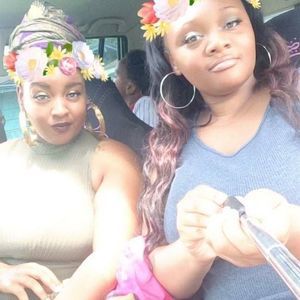 Meet your Posher, Ebony