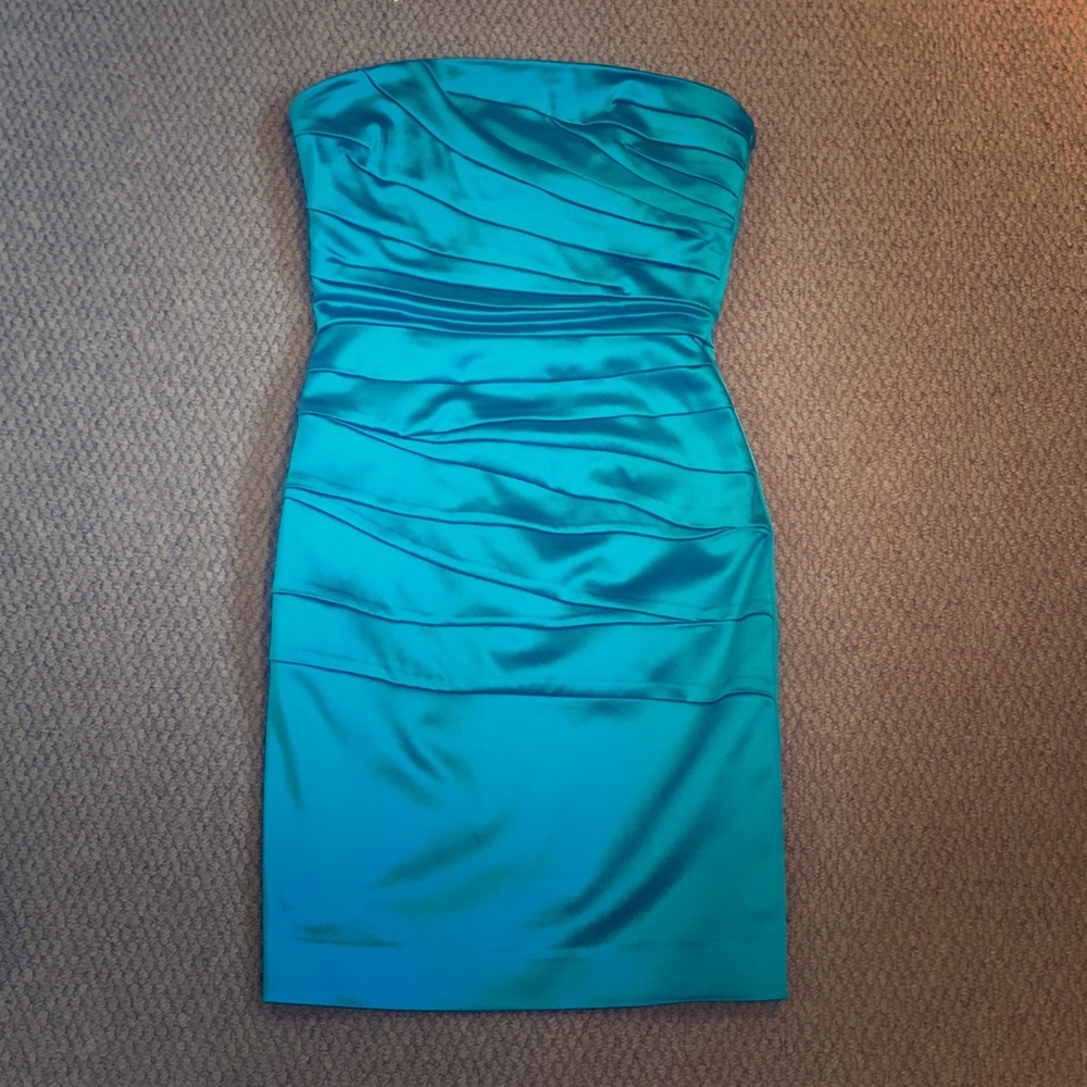 BEBE COCKTAIL DRESS