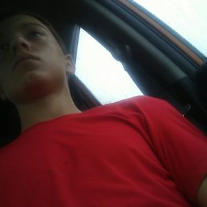 Meet your Posher, Sidney raymond