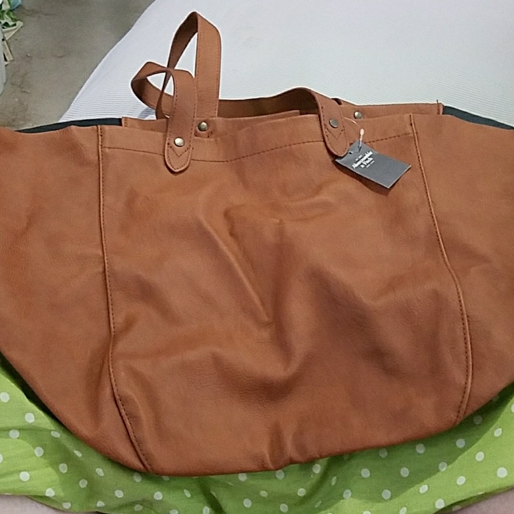 Brown A&F bag