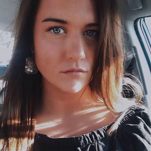 Meet your Posher, Abigail