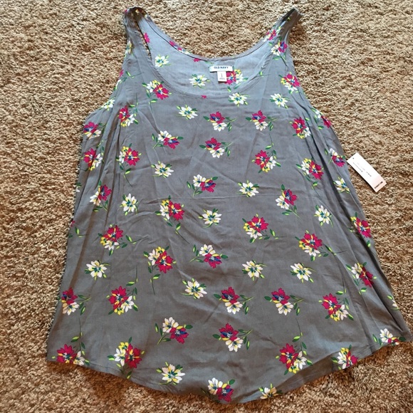 Old Navy Tops - NWT Cute Gray Floral Top