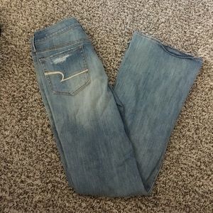 Brand new Light wash American eagle jeans