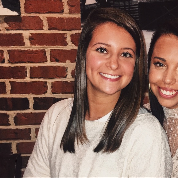 Meet your Posher, Caroline - Picture 1 of 1