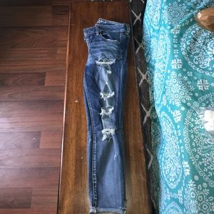 [⭐️SALE!] AE distressed jegging crop