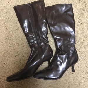 Size 8 brown tall boots