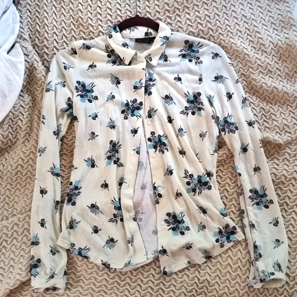Hurley Tops - Cream & Blue Floral Button Up Shirt Hurley Tops - Cream & Blue Floral Button Up Shirt