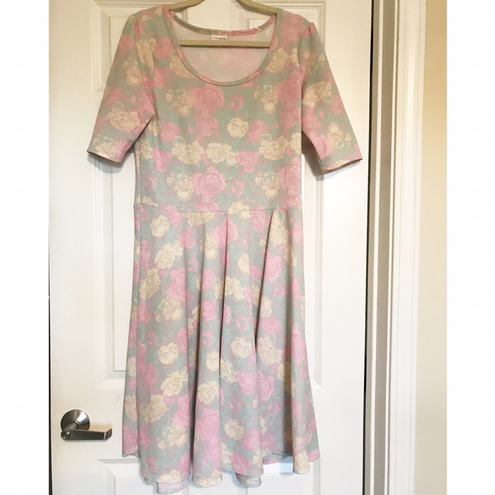 XL Lularoe Nicole
