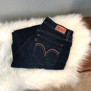 🌸DARK DENIM LEVIS