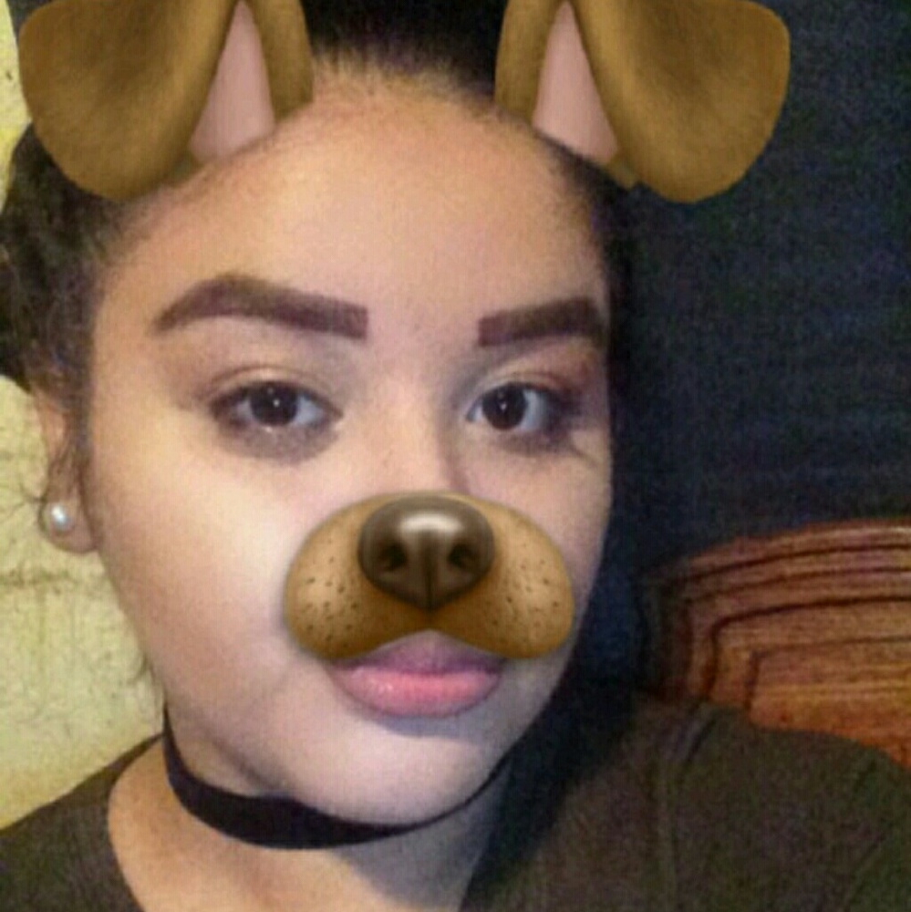 Meet your Posher, Adriana