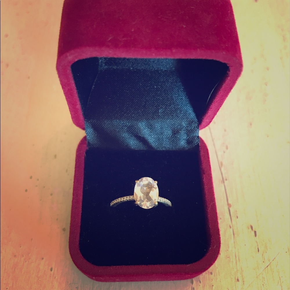 10k Yellow Gold diamond and morganite ring