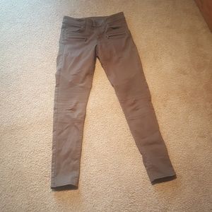 H&M skinny olive pants