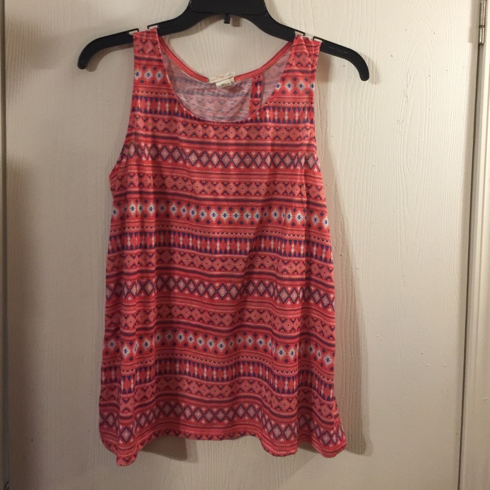 👚 ladies shirt with split open back