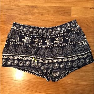Derek Heart Elephant Print Shorts Size M