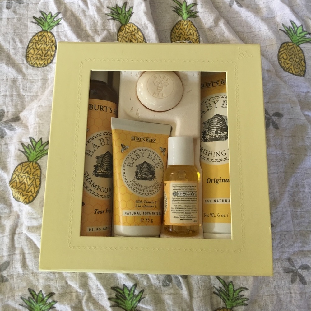 Burt's Bees Bath Set