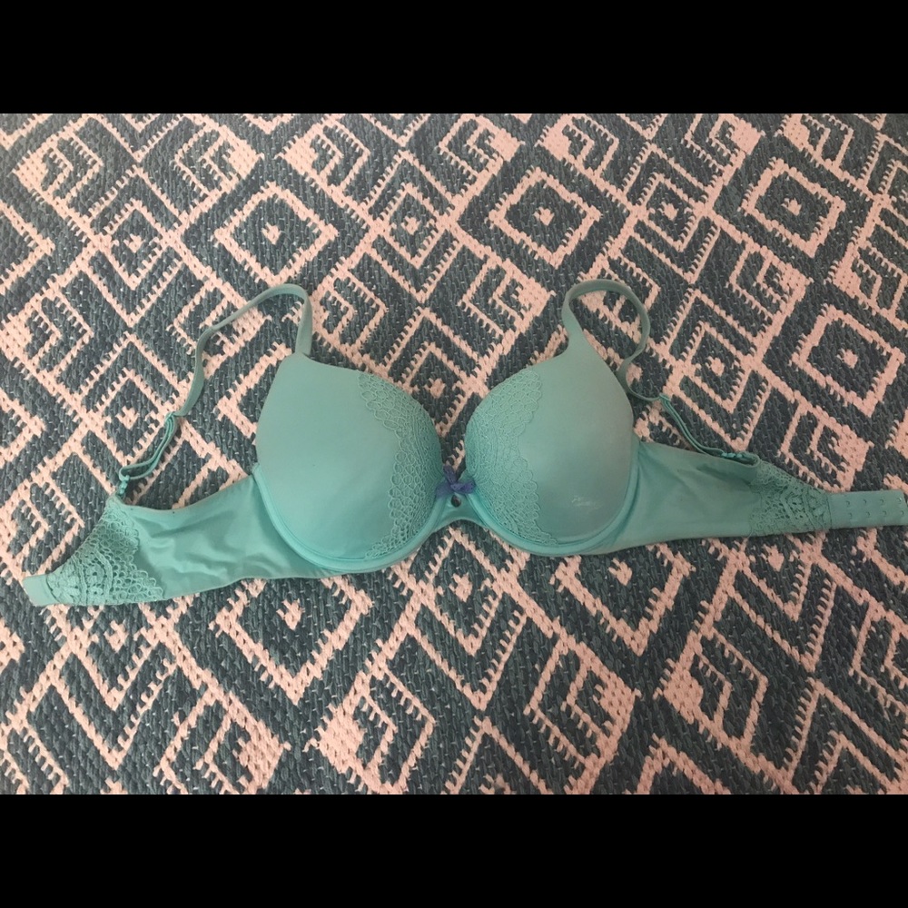 Victoria's Secret perfect shape bra