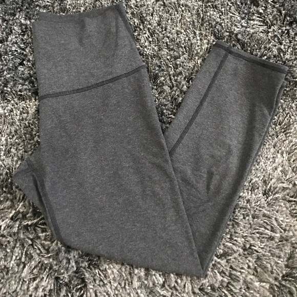 lululemon athletica Pants - Lululemon Wunder Under cropped gray leggings