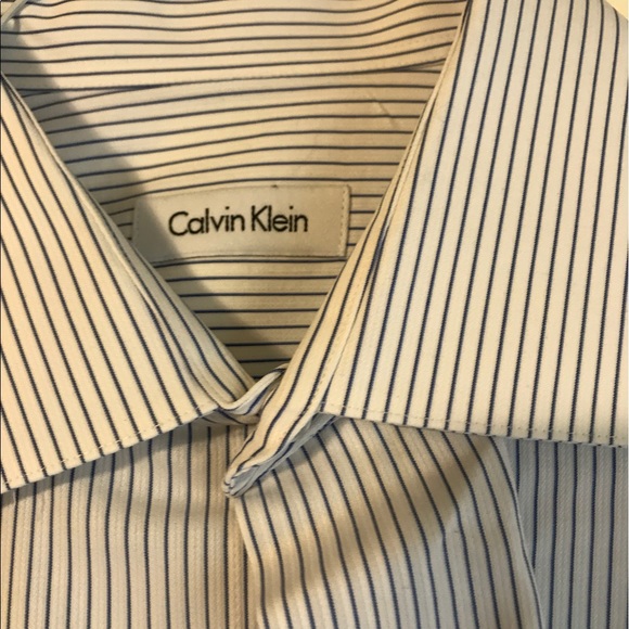 Calvin Klein men's dress shirt - Picture 2 of 2