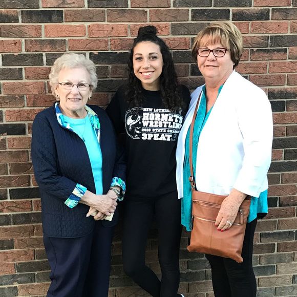 Meet your Posher, Chalea - Picture 1 of 1