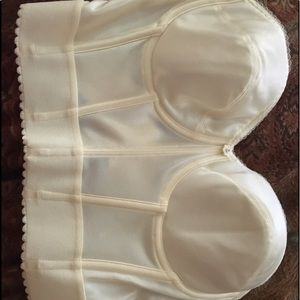Ivory low backless balcony with boning