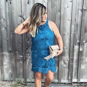 Lovers and friends revolve  caspian dress med