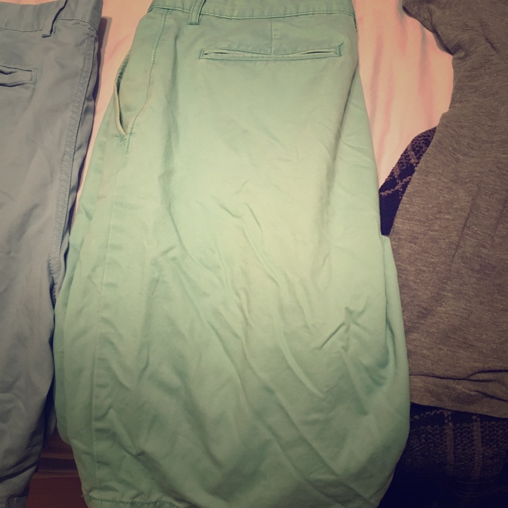 teal Gap flat front shorts