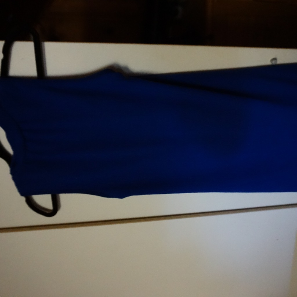 Simple Blue Dress - Picture 2 of 4
