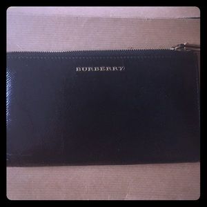RESERVED Last Season SOLDOUT Burberry Wallet
