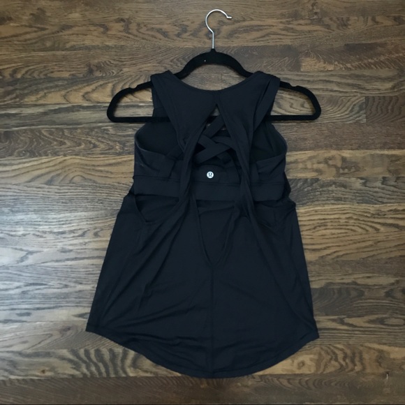lululemon athletica Tops - Lululemon 2-in-1 tank