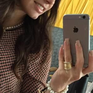 Meet your Posher, Ana