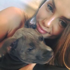 Meet your Posher, Noemi