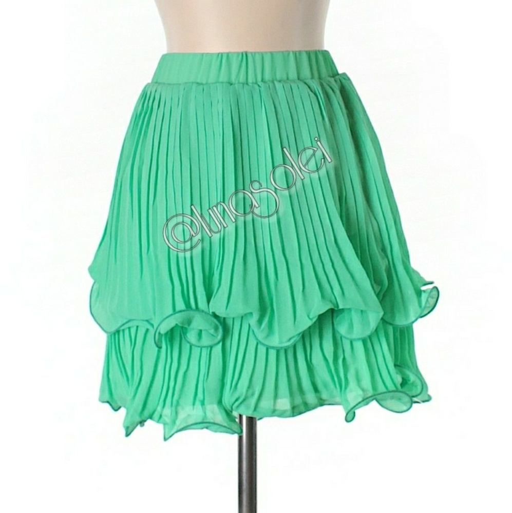 3/$30 NWOT Green Fairy Pixie Pleated Tiered Skirt