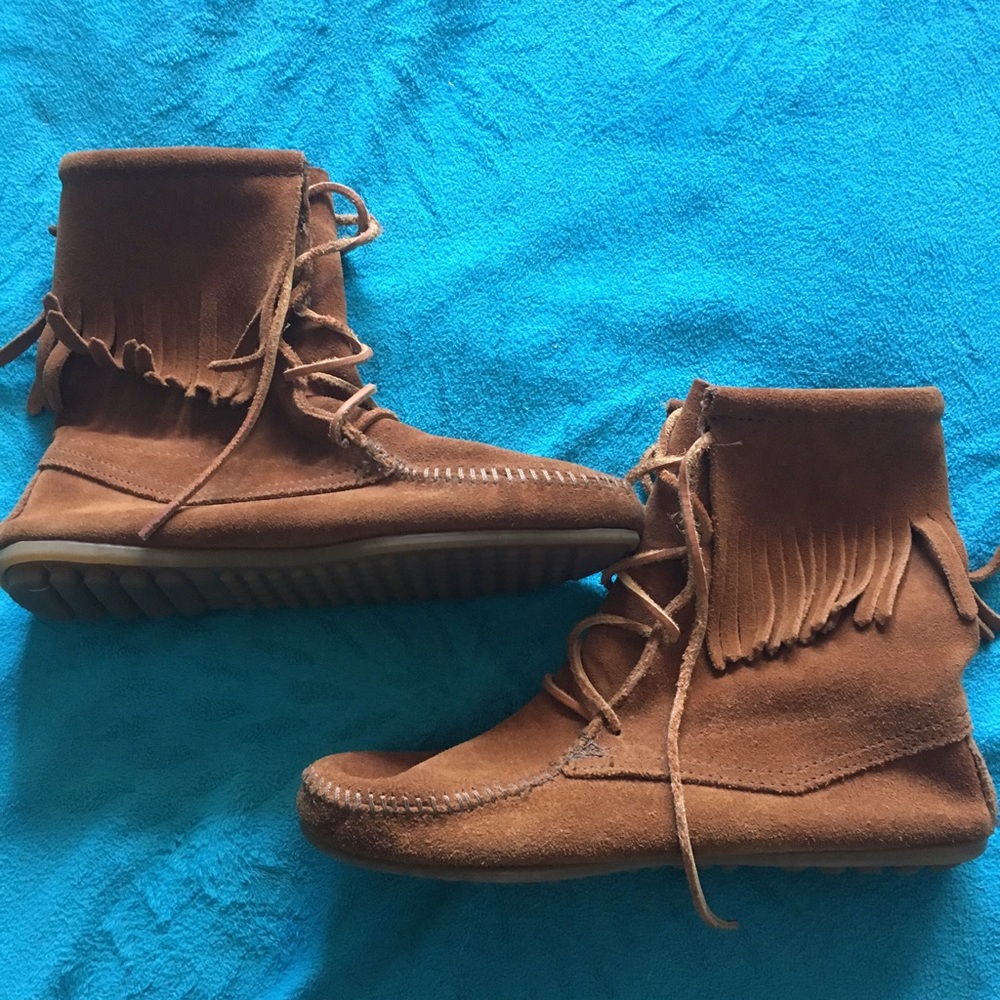 Minnetonka Moccasin suede Boots