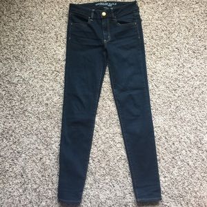 AE Jegging- Dark wash size 6