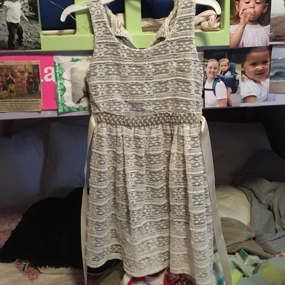 Girls dress