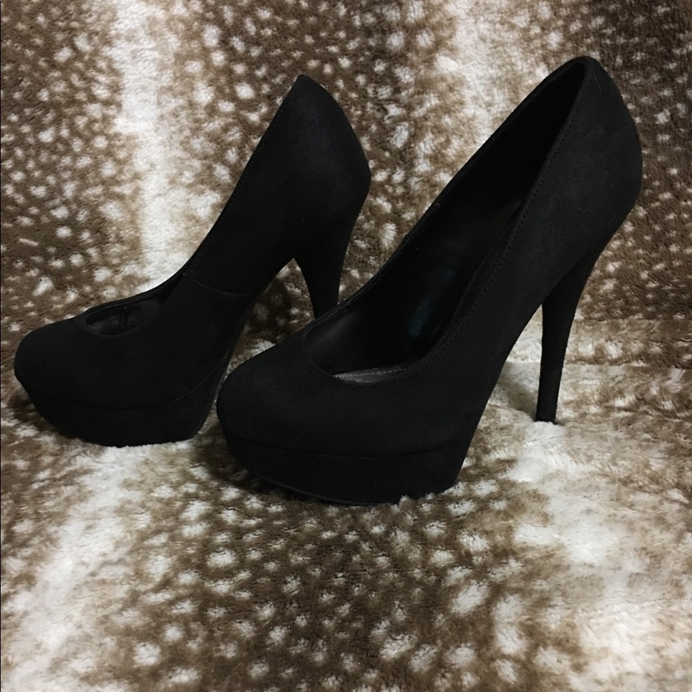 Black stiletto