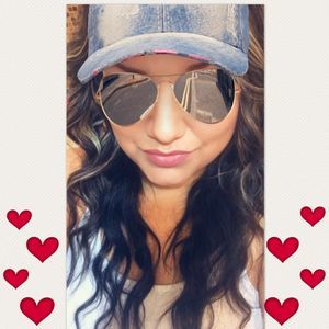 Meet your Posher, Sandra