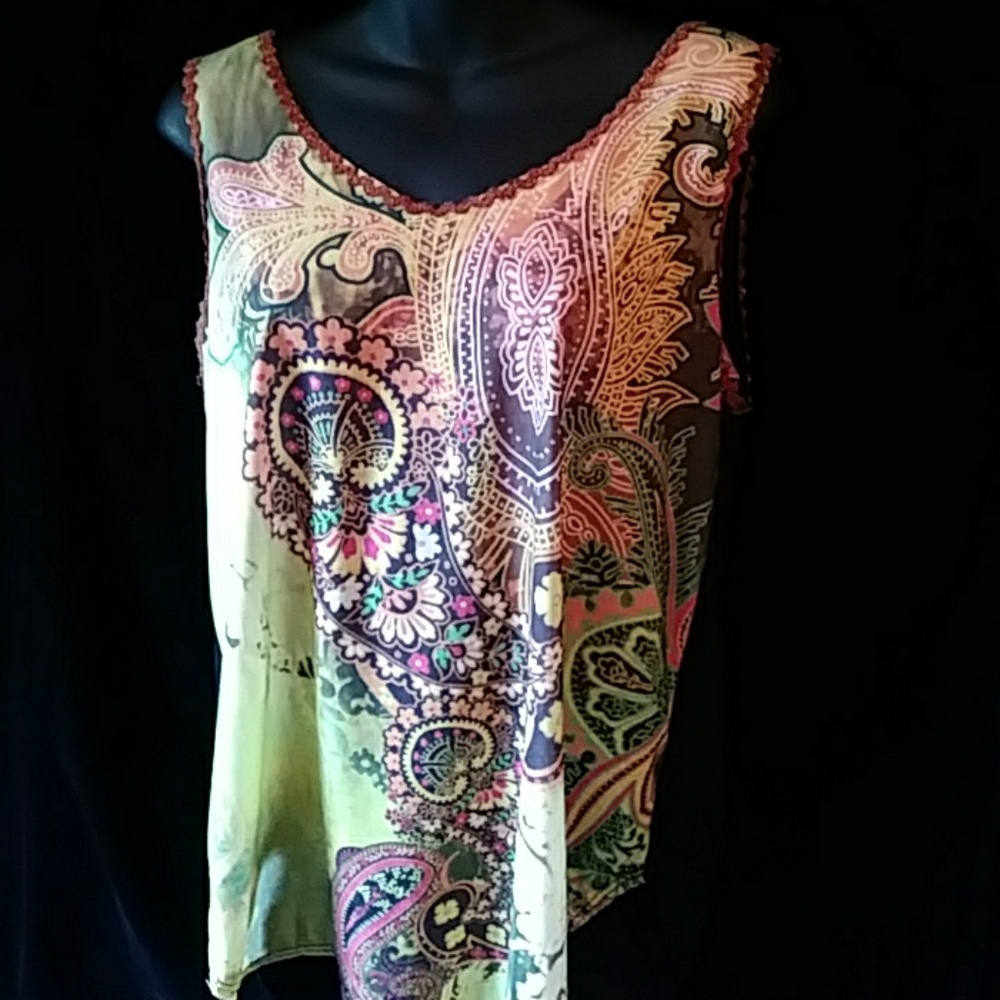 Open Gates sleeveless knit top - size S