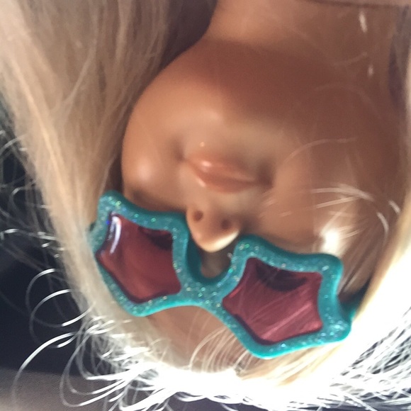 Meet your Posher, Michelle - Picture 1 of 1