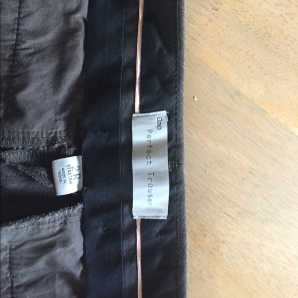 Gap Perfect Trouser - Picture 2 of 3