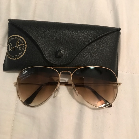 Ray Ban Aviators - Picture 2 of 4