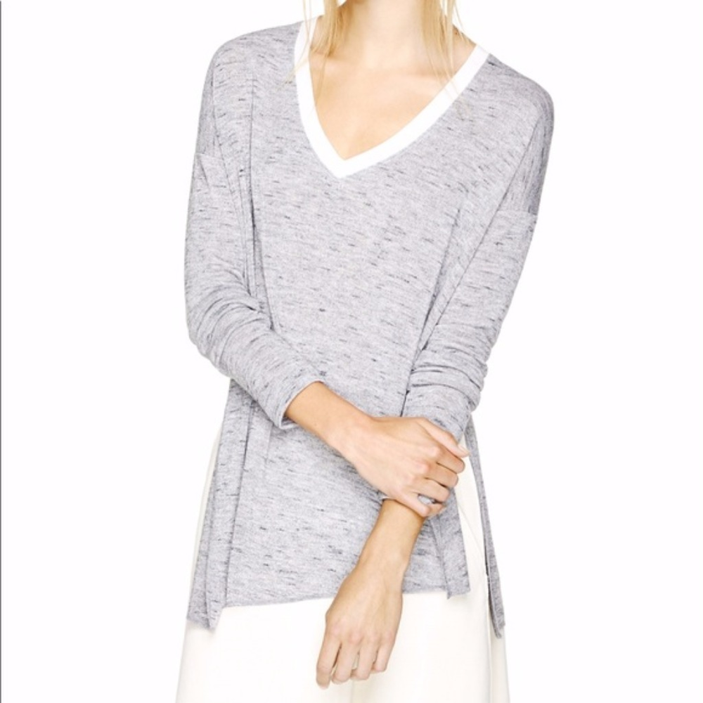 Wilfred sweater Heather grey vneck Aritzia