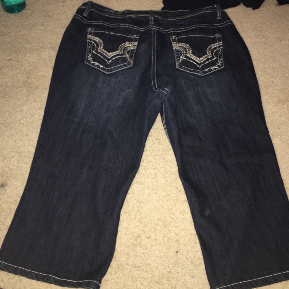 Capris - Picture 2 of 2