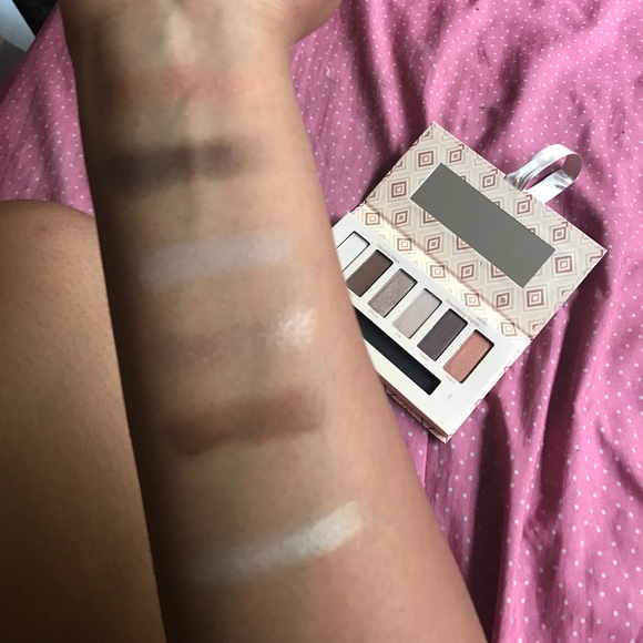 PUR AU NATUREL EYESHADOW PALETTE - Picture 3 of 3