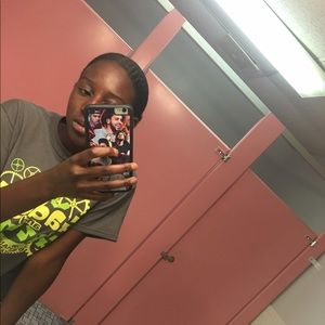 Meet your Posher, Esther